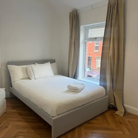 Сasa de vacaciones Original 1920s Center House Fully Renovated