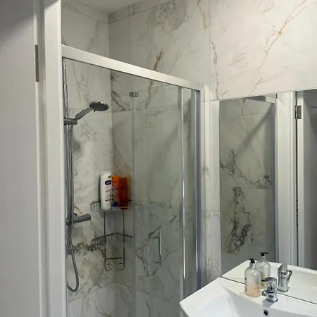 Nyaraló Original 1920s Center House Fully Renovated Dublin