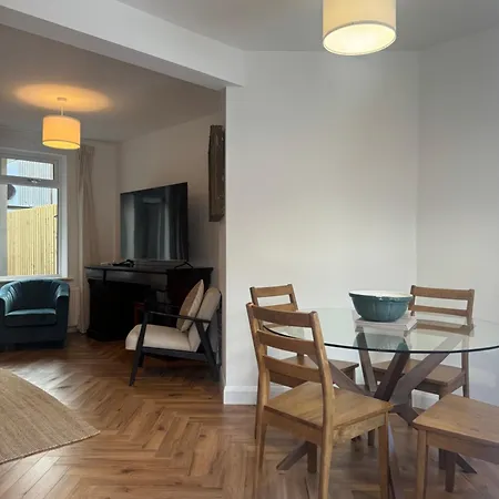 Original 1920s Center House Fully Renovated